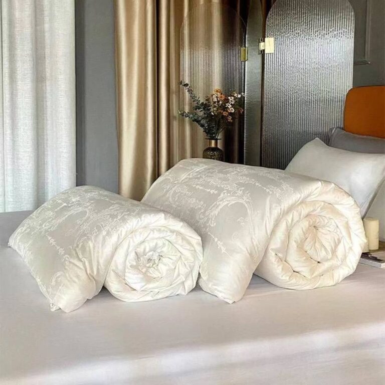 8 Methods to Make Your Duvet Look Like a Million Bucks