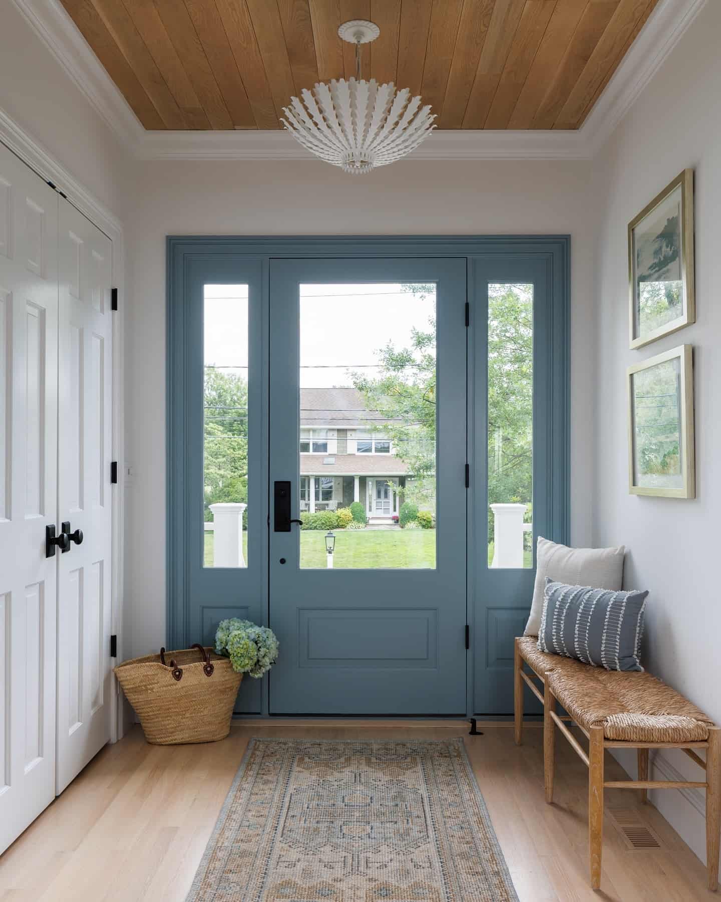 7 Entryway Styling Ideas to Create a First Impression On Your Guests