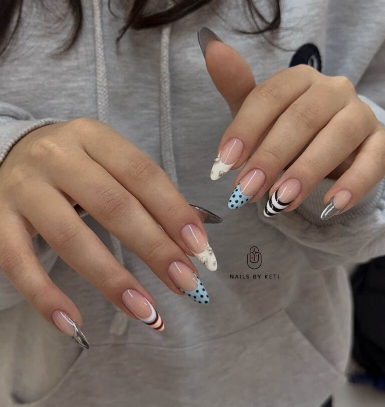The Clean-Girl Mani—29 French Tip Nails That Look Straight-Up Luxe