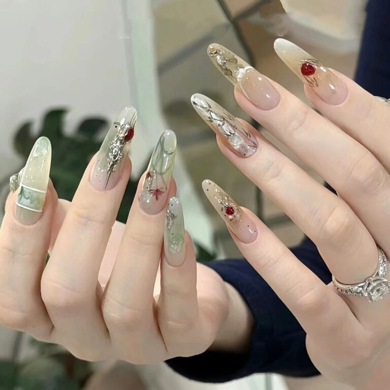 24 Chinese Aesthetic Nails That Look Delicate but Make a Bold Statement