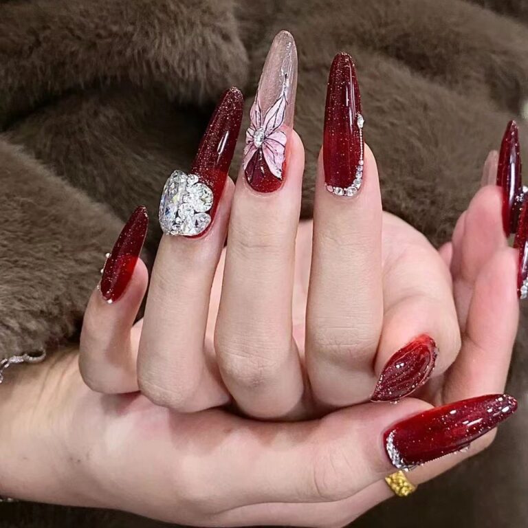 27 Affordable Luxury Nails That Prove Rich Girl Vibes Don’t Need a Rich Budget